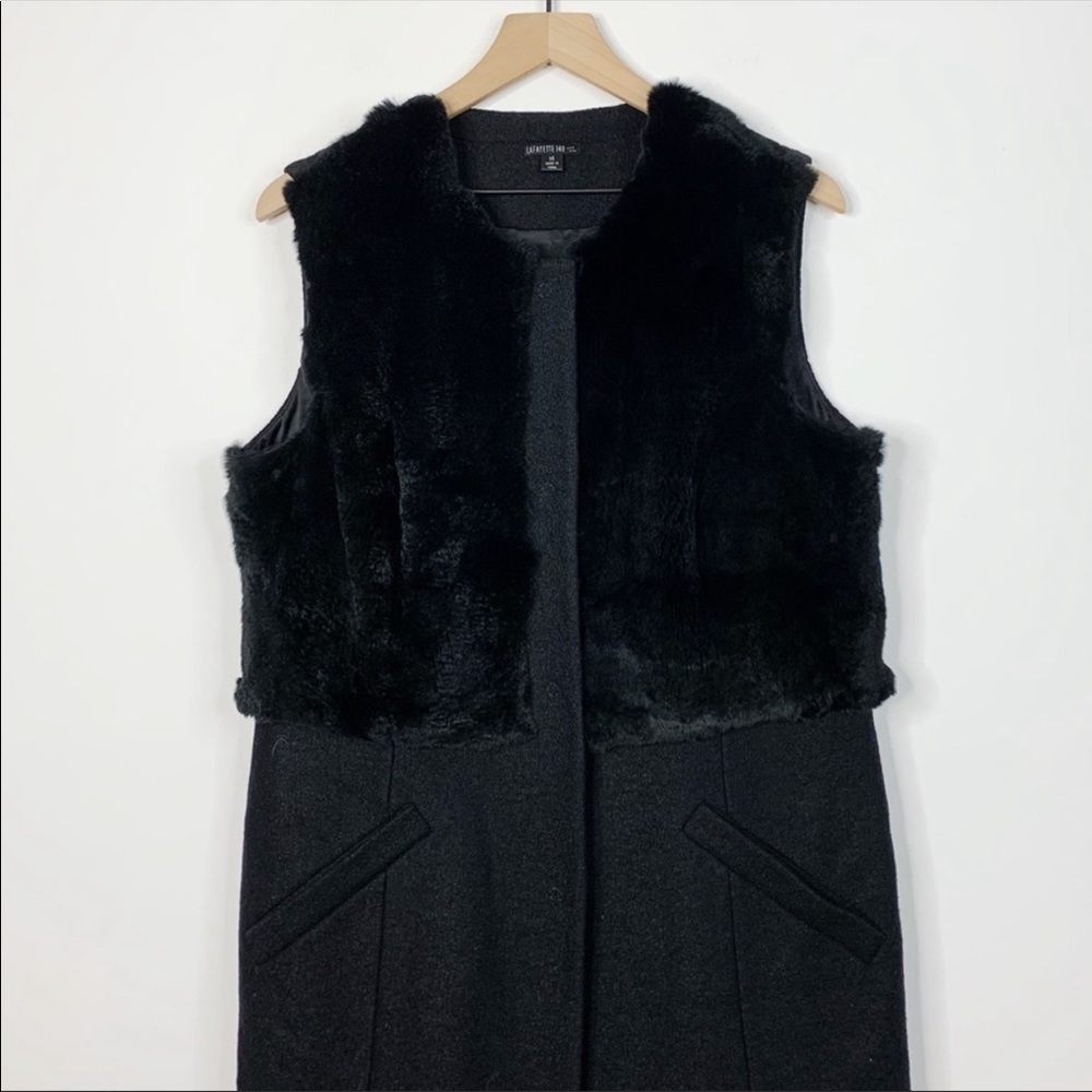 Women's Black Sleeveless Coat - Picture 5 of 8